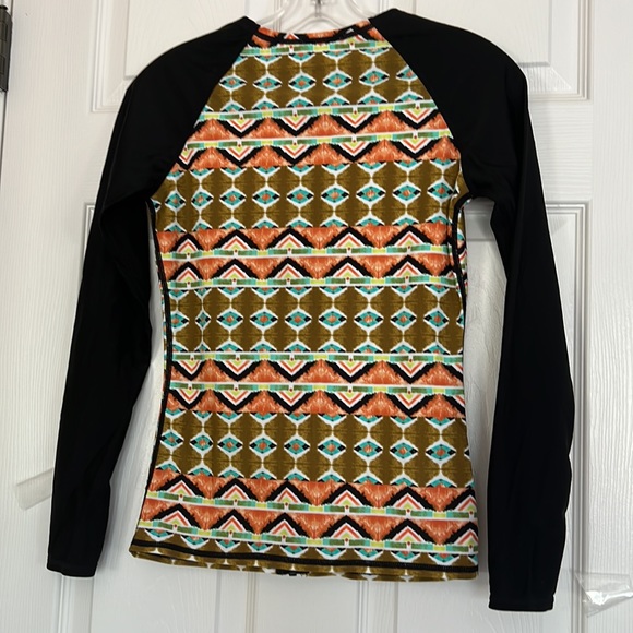 VOLCOM super cute 2pc long sleeves UPF50+ Rash guard with matching shorts small - Picture 8 of 17